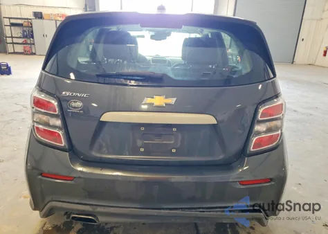 2019 Chevrolet Sonic z USA, uszkodzony, nr VIN 1G1JG6SB0K4136411